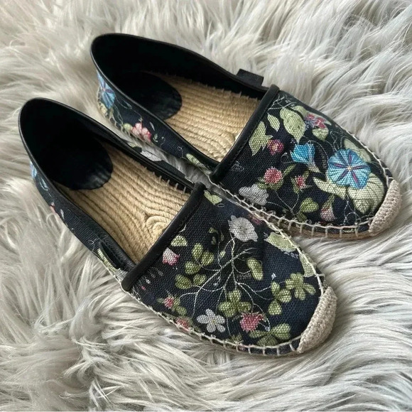 GUCCI Flora Knight Espadrilles Size 37 - Picture 1 of 11